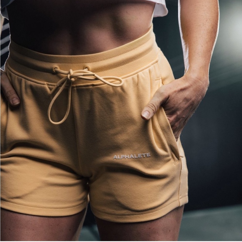 NWT Alphalete Essential Core Shorts Sz S